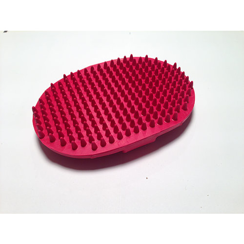 Show Tech Rubber Curry Brush Oval